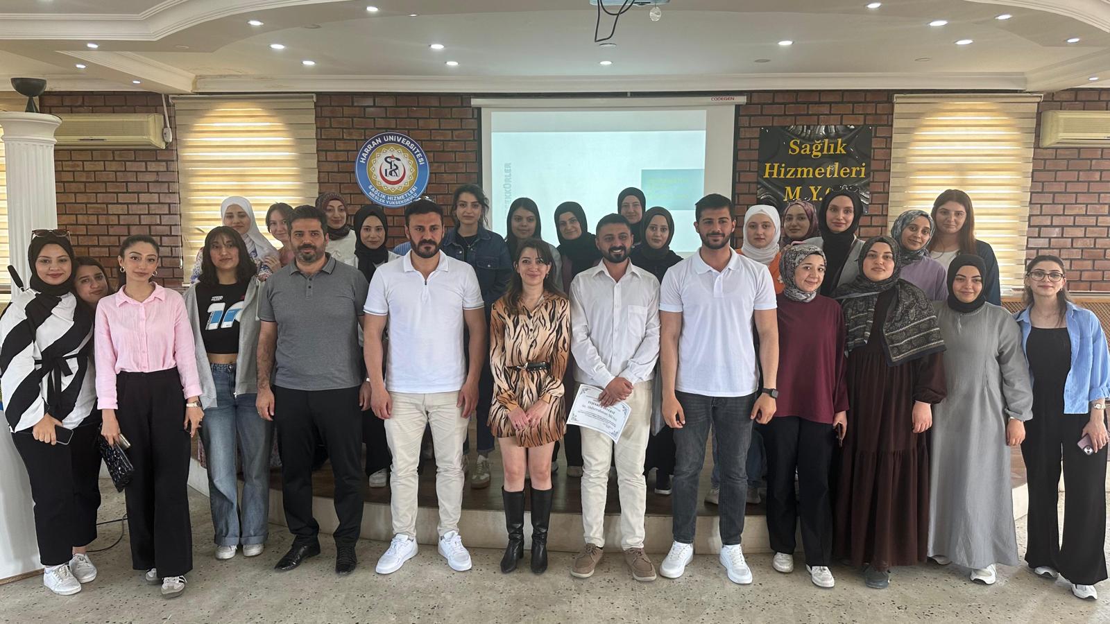 Fizyoterapi Öğrencilerinde Dikey Geçiş Süreci (DGS) ve Kamuda/Özel Sektörde Fizyoterapi Teknikerliği